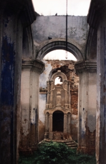 Kalwaria, synagoga Letnia, wnętrze, bima, aron ha-kodesz.