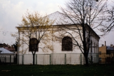 Klimontów, synagoga, widok od tyłu.