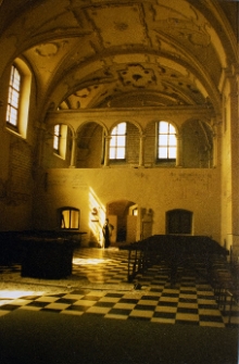 Kraków Kazimierz, bożnica Izaaka, wnętrze, widok na galerię dla kobiet.