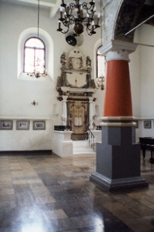 Łęczna, duża synagoga, wnętrze, aron ha-kodesz.