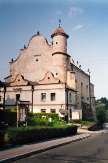 Lesko, synagoga, widok od południowego zachodu.