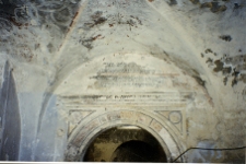 Pińczów, Stara Synagoga, wnętrze, sień, fragment.