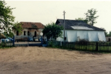 Różana, synagoga, widok ogólny.