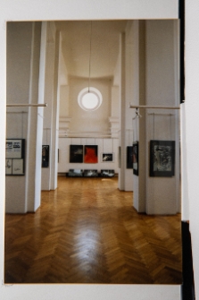 Rzesz&oacute;w, Synagoga Nowomiejska, wnętrze, okno w ścianie wschodniej.