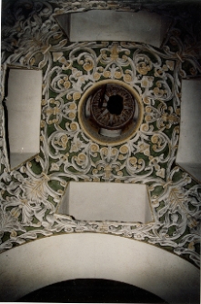 Słonim, synagoga, bima, kopuła baldachimu, polichromia.