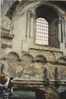 Sokal, Synagoga Stara, wnętrze, okno.