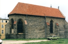 Strzegom, dawna synagoga, obecnie kości&oacute;ł pw. św. Barbary, elewacja p&oacute;łnocna.
