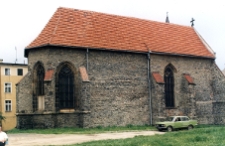 Strzegom, dawna synagoga, obecnie kości&oacute;ł pw. św. Barbary, elewacja p&oacute;łnocna.