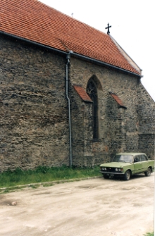 Strzegom, dawna synagoga, obecnie kościół pw. św. Barbary, elewacja północna, fragment.