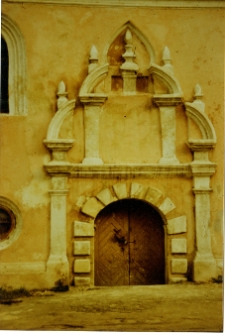 Żółkiew, synagoga "Sobieski-szul", elewacja zachodnia, portal.