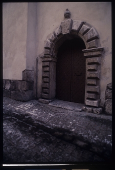 Kraków, bożnica Izaaka (Ajzyka Jakubowicza), portal.