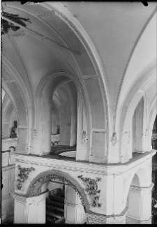 Maciej&oacute;w, synagoga, wnętrze.