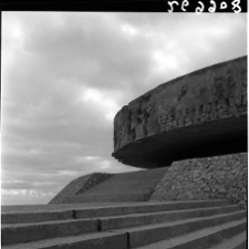 Majdanek, niemiecki, nazistowski obóz koncentracyjny i jeniecki, pomnik - mauzoleum ofiar faszyzmu, rotunda-mauzoleum, fragment.