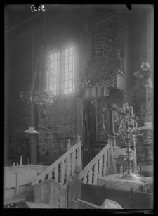 Zabłud&oacute;w, synagoga, wnętrze, aron ha-kodesz.
