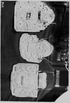 Przedb&oacute;rz, synagoga, wnętrze, 3 metalowe tarcze.