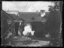 Brzeżany, dworek