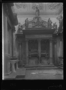 Brzeżany, kaplica zamkowa Sieniawskich, nagrobek Adama Hieronima Sieniawskiego