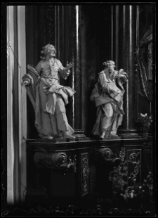 Buczacz, ołtarz kościoła farnego pw. Matki Najświętszej, detal