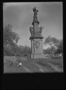 Buczacz, figura Świętego Jana Nepomucena