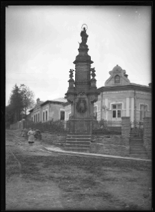 Buczacz, figura Bogurodzicy