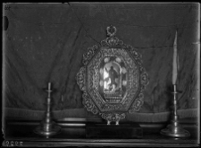 Łuck, kropielnica ze Zmartwychwstałym Chrystusem