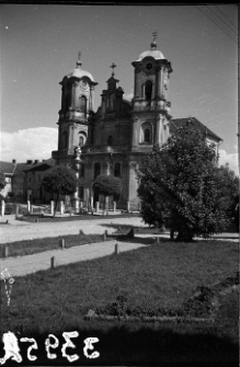 Horodenka, kości&oacute;ł Niepokalanego Poczęcia Najświętszej Marii Panny fasada