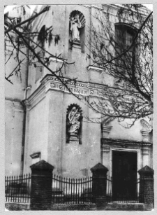 Bełz, Kości&oacute;ł Najświętszej Marii Panny, fragment fasady