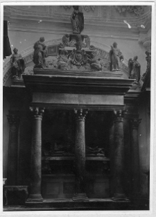 Brzeżany, kaplica zamkowa Sieniawskich, kaplica grobowa Adama Hieronima Sieniawskiego, nagrobek