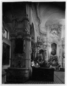 Dąbrowica, kości&oacute;ł św. Jana Chrzciciela, wnętrze