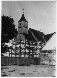 Hołoby, kości&oacute;ł Św. Michała Archanioła