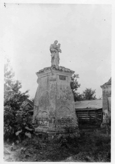 Hołoby, pałac Ronikier&oacute;w, figura Świętego Antoniego Padewskiego