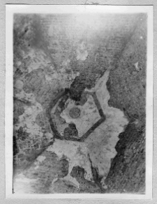 Bełz, widok ulicy z synagogą w tle