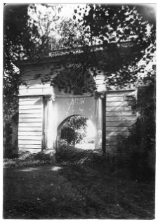 Białoz&oacute;rka, kapliczka