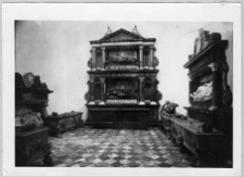 Brzeżany, kaplica zamkowa Sieniawskich, nagrobek Mikołaja i Hieronima Sieniawskich