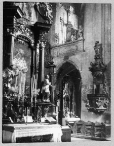 Drohobycz, kości&oacute;ł sw. Bartłomieja, wnętrze