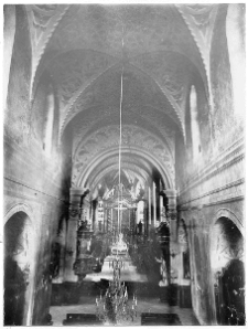 Kamieniec Podolski, katedra Świętych Apostoł&oacute;w Piotra i Pawła, wnętrze