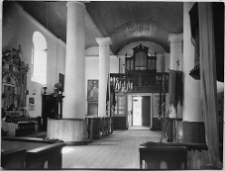 Kamień Koszyrski, dawny kości&oacute;ł pw. Św. Michała Archanioła, wnętrze, ołtarz gł&oacute;wny