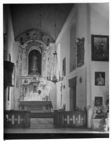 Kamień Koszyrski, dawny kości&oacute;ł pw. Św. Michała Archanioła, wnętrze