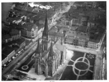 Lw&oacute;w, kości&oacute;ł świętej Elżbiety, zdjęcie lotnicze