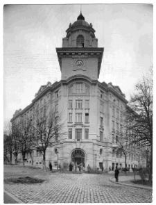 Lw&oacute;w, budynek dyrekcji Kolei Lwowskiej, ulica Mickiewicza