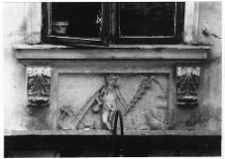 Lw&oacute;w, ulica Krakowska 11, dekoracja fasady kamienicy Bramowskiej, Merkury