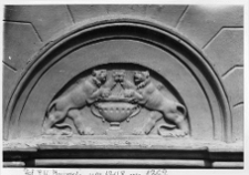 Lw&oacute;w, kamienica przy ulicy Krakowska 34, dekoracja fasady, lwy