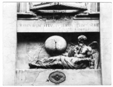 Lw&oacute;w, kamienica Czterech P&oacute;r Roku przy ulicy Ormiańskiej 23, dekoracja rzeźbiarska fryzu autorstwa Feliksa Krasuckiego, Chronos