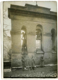 Lw&oacute;w, dzwonnica