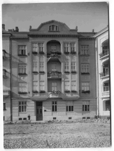 Lw&oacute;w, ulica Konopnicka 8, kamienica