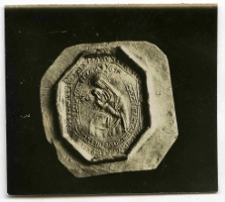 Lw&oacute;w,Matka Boska z Dzieciątkiem, płaskorzeźba, ceramika