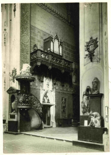 Lw&oacute;w, Bazylika archikatedralna Wniebowzięcia Najświętszej Marii Panny,epitafium Szolc&oacute;w Wolfowicz&oacute;w, Zmartwychwstanie, płaskorzeźba