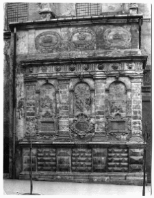 Lw&oacute;w, Bazylika archikatedralna Wniebowzięcia Najświętszej Marii Panny, kaplica Kampian&oacute;w, widok z zewnątrz