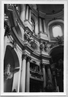 Lw&oacute;w, kości&oacute;ł Bożego Ciała, wnętrze