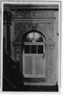 Lw&oacute;w, kości&oacute;ł Wszystkich Świętych, klasztor Benedyktynek, wnętrze, portal